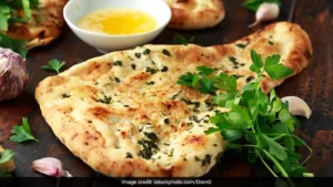 GARLIC NAAN